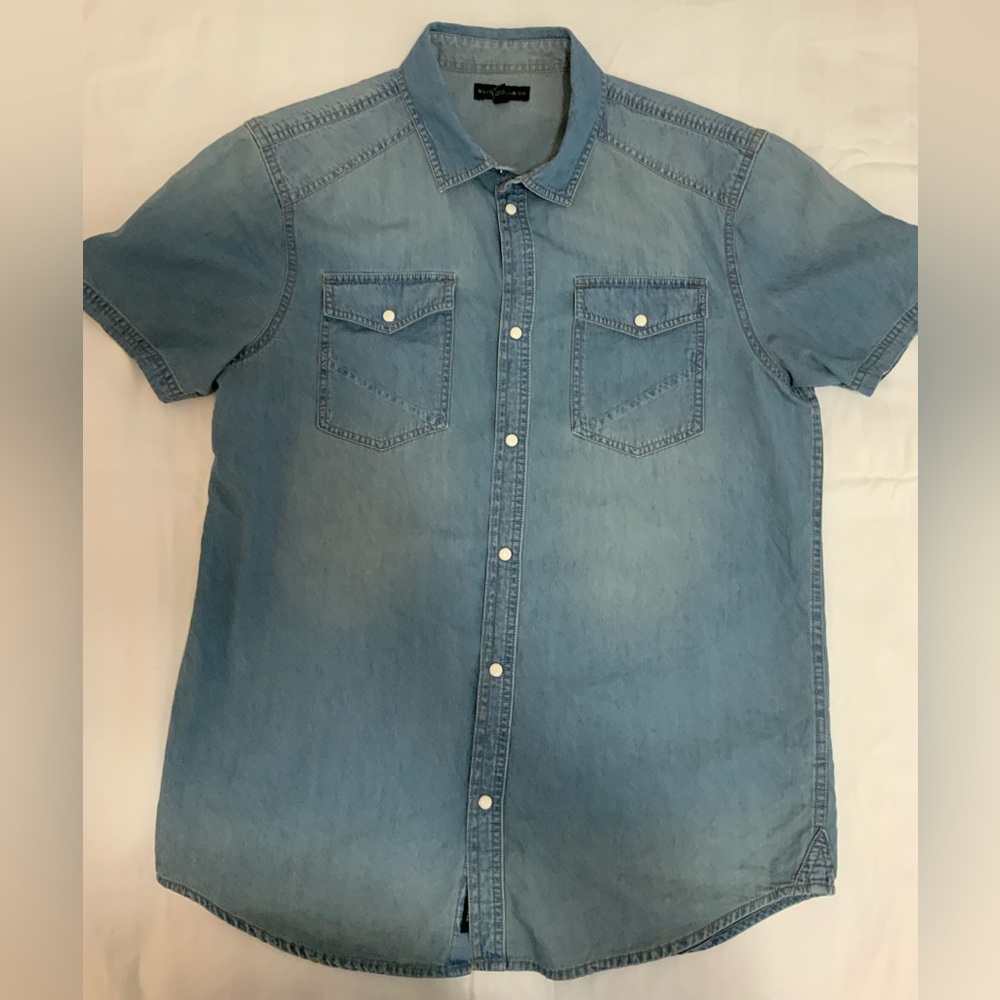 Silver Jeans short sleeved shirt